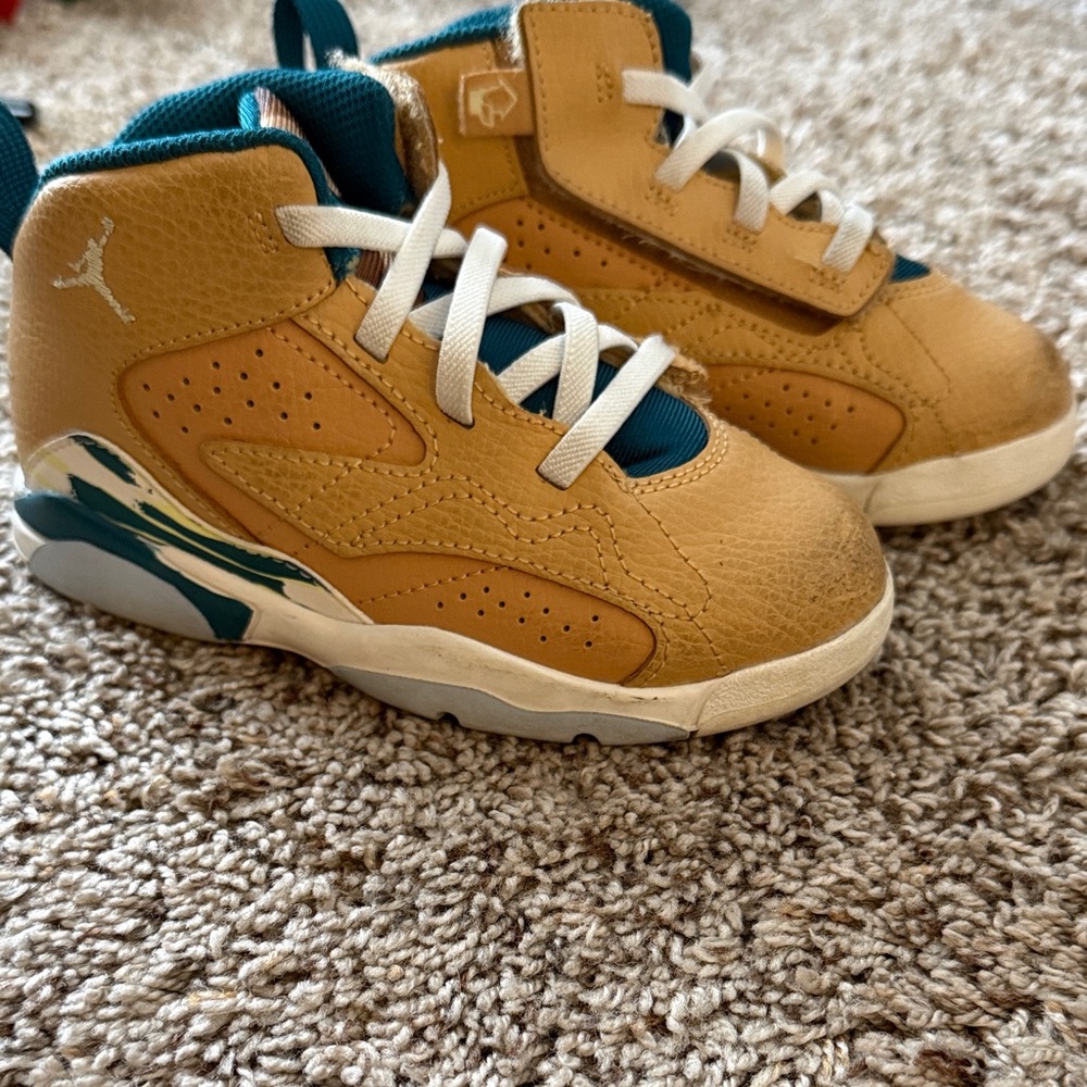 Nike Jordan Tan and Teal Sneakers